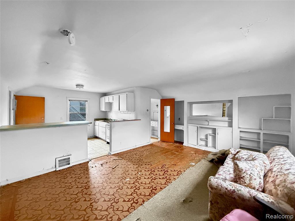 1768 Hampton Road Grosse Pointe Woods, MI 48236 - Photo 26 of 46