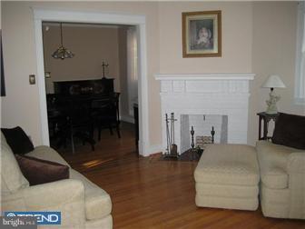 184 Glencoe Road Upper Darby, PA 19082 - Photo 3 of 12 Fireplace