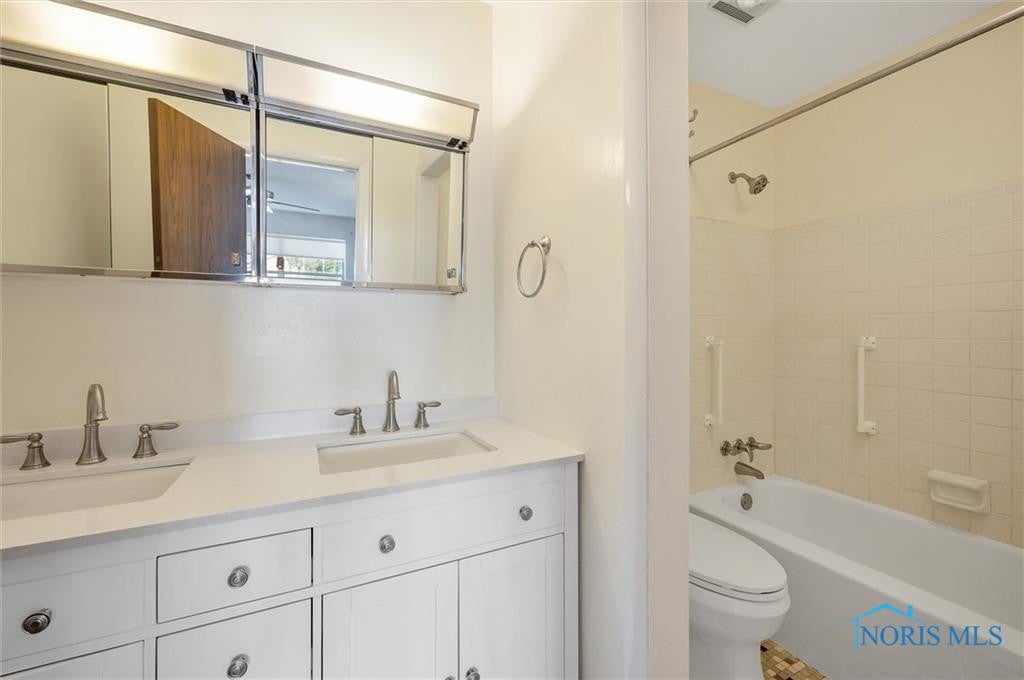 3217 Glanzman Road, Unit G57 Toledo, OH 43614 - Photo 17 of 25 Gallery Image 17