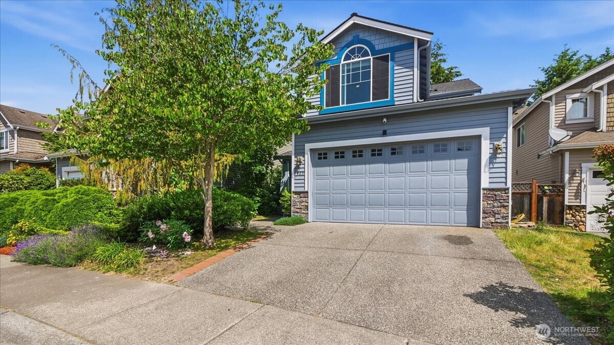 923 183rd Place Southeast Bothell, WA 98012 - Photo 2 of 27