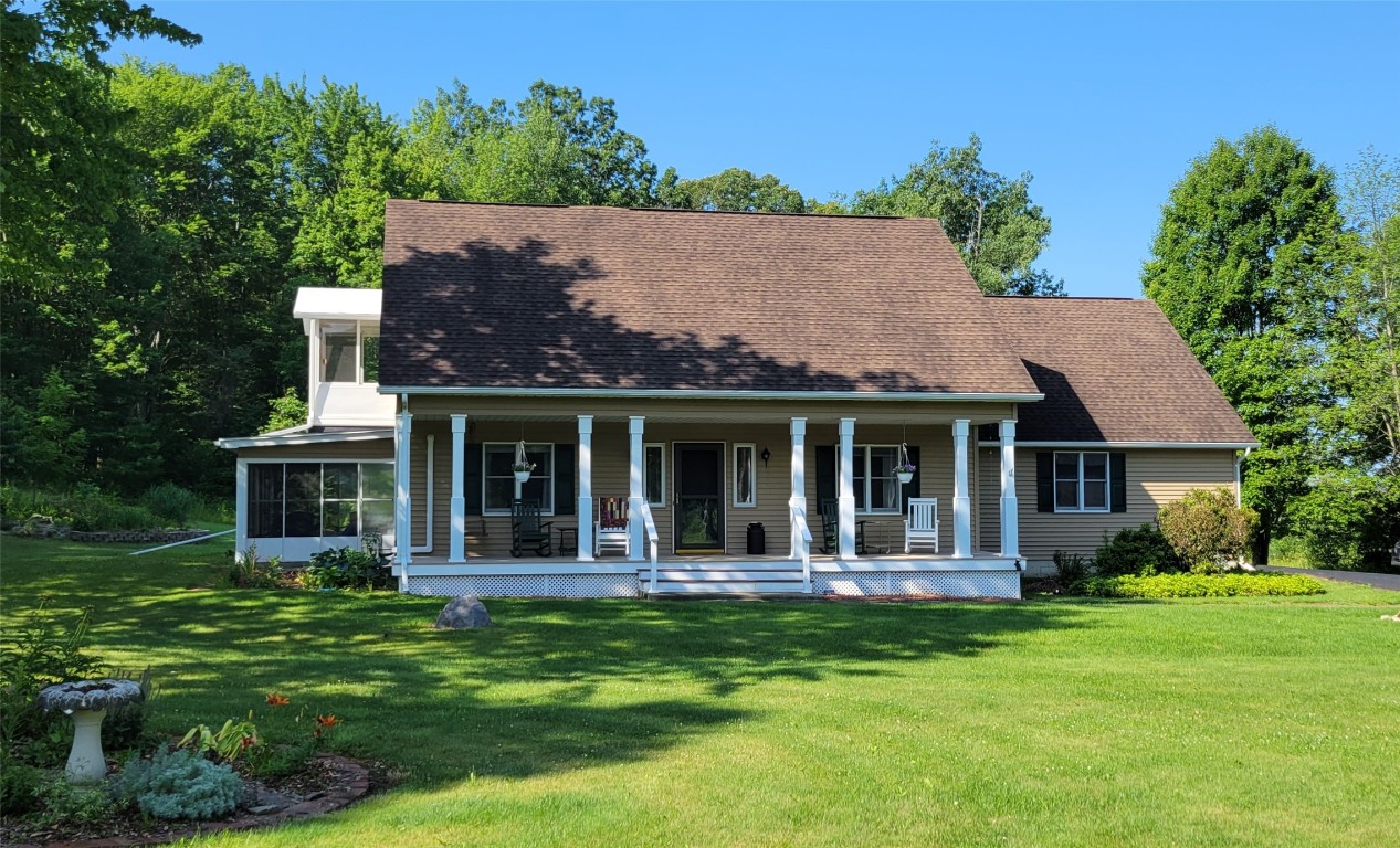 910 Essex Road Owego, NY 13827 - Photo 2 of 37