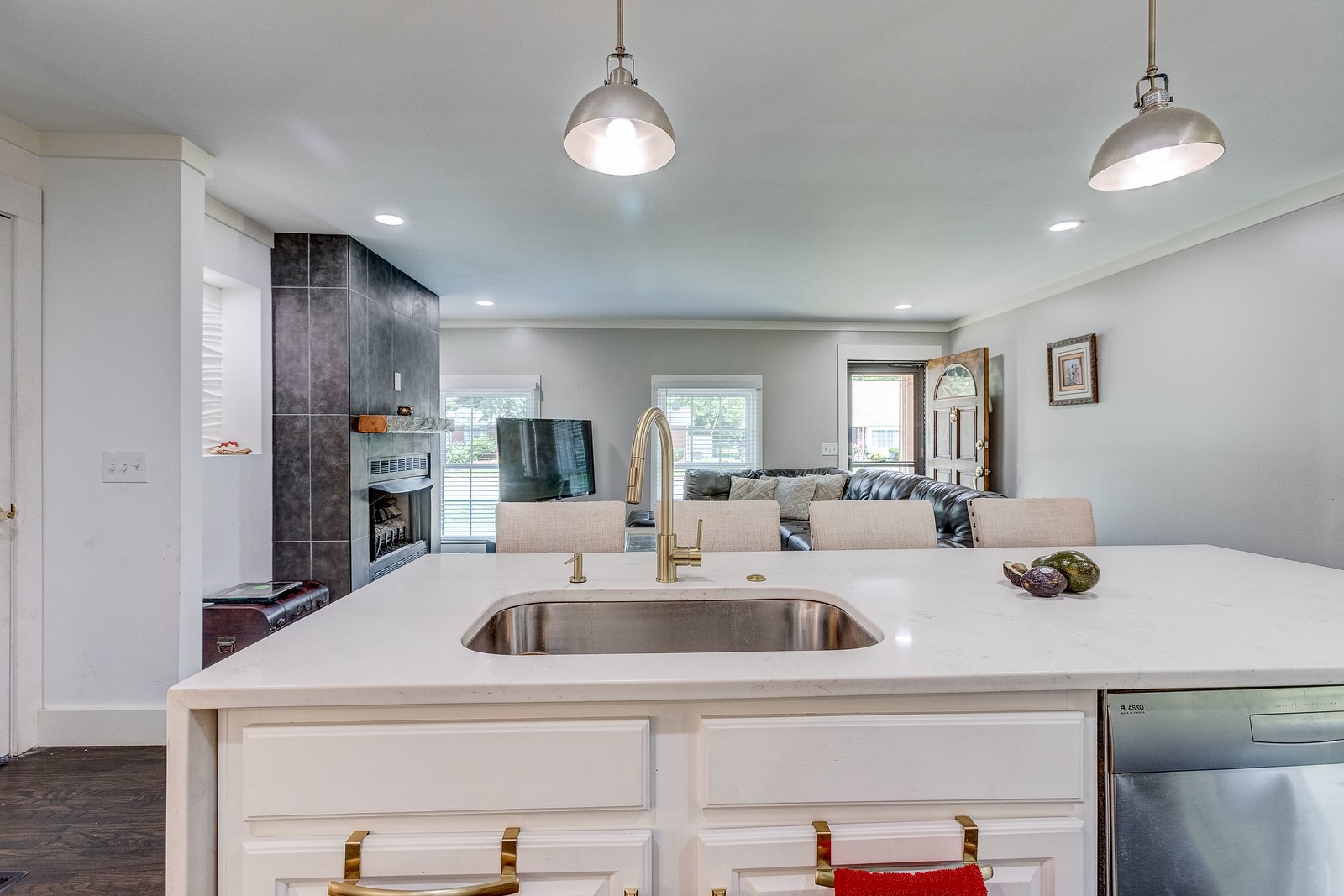 490 Rural Hill Road Nashville, TN 37217 - Photo 13 of 36 a kitchen that has a sink a stove and chairs
