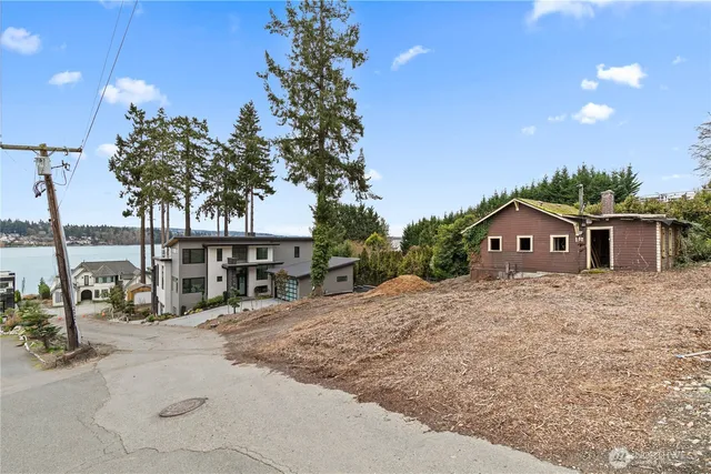 $1,300,000 | 8329 Northeast Juanita Drive, Kirkland, WA 98034