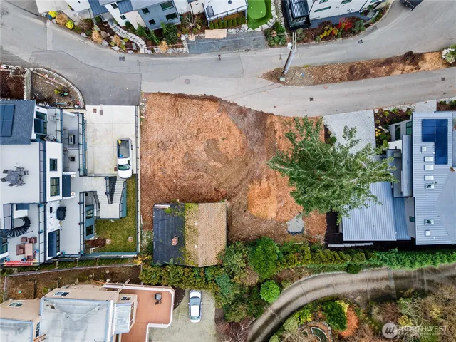 $1,300,000 | 8329 Northeast Juanita Drive, Kirkland, WA 98034