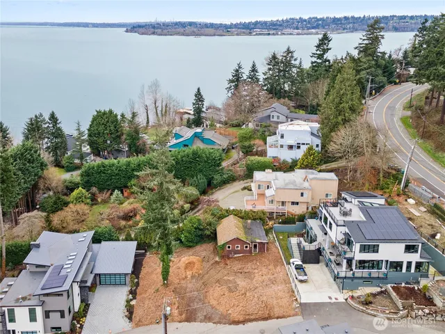 $1,300,000 | 8329 Northeast Juanita Drive, Kirkland, WA 98034
