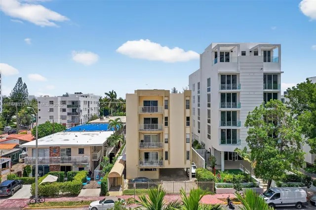 a picture of city view