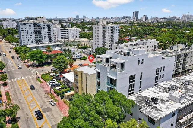 a view of city from balcony seating area and city view