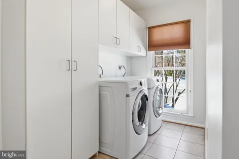 $969,000 | 13566 Cobra Drive, Herndon, VA 20171