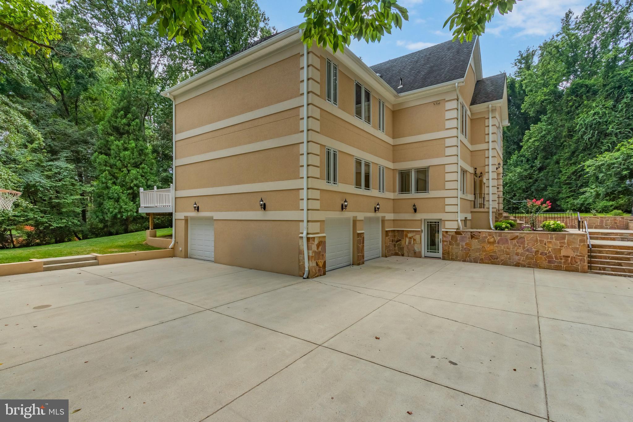 1113 Swinks Mill Road McLean, VA 22102 - Photo 65 of 66 Gallery Image 65