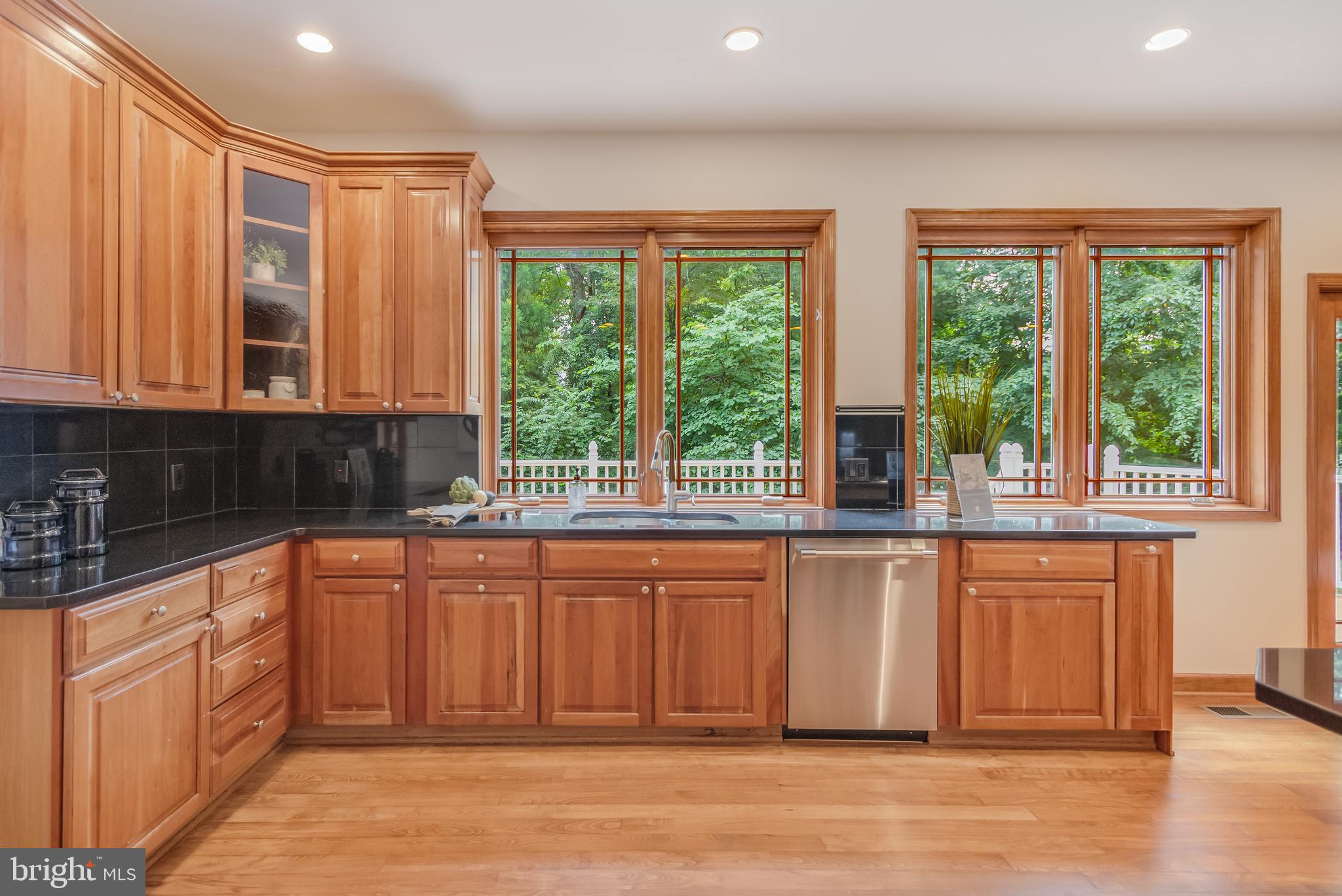 1113 Swinks Mill Road McLean, VA 22102 - Photo 7 of 66 Gallery Image 7