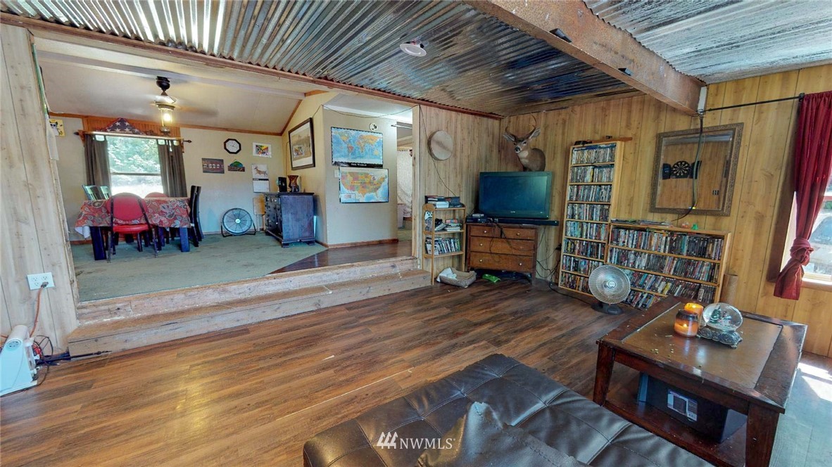 3123 Zenkner Valley Road Centralia, WA 98531 - Photo 3 of 24 Gallery Image 3
