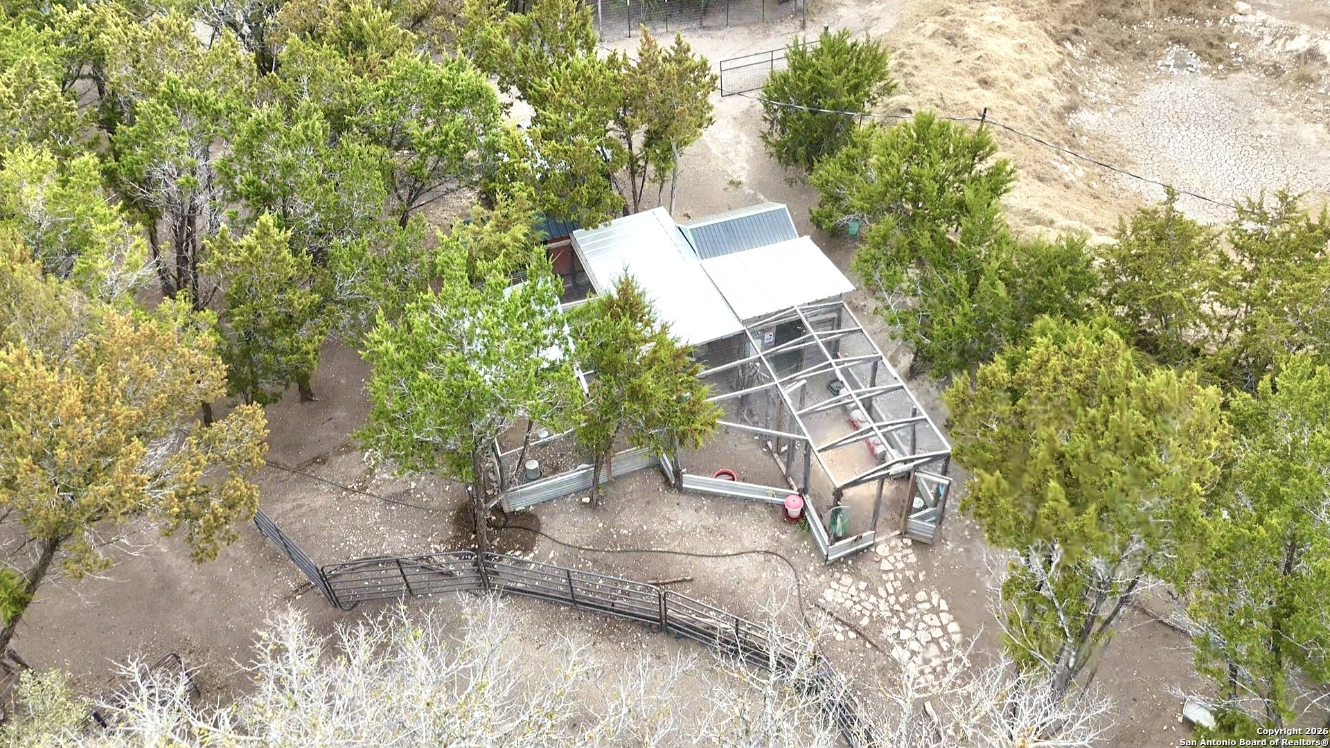 946 Frontier Lane Bandera, TX 78003 - Photo 6 of 45