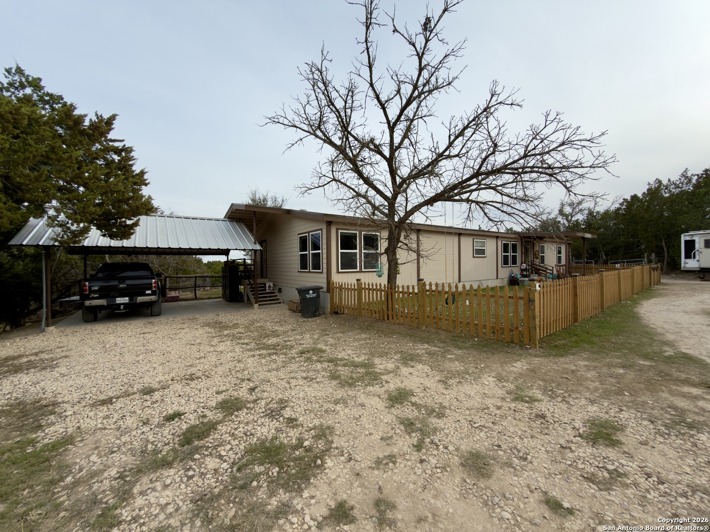 946 Frontier Lane Bandera, TX 78003 - Photo 8 of 45