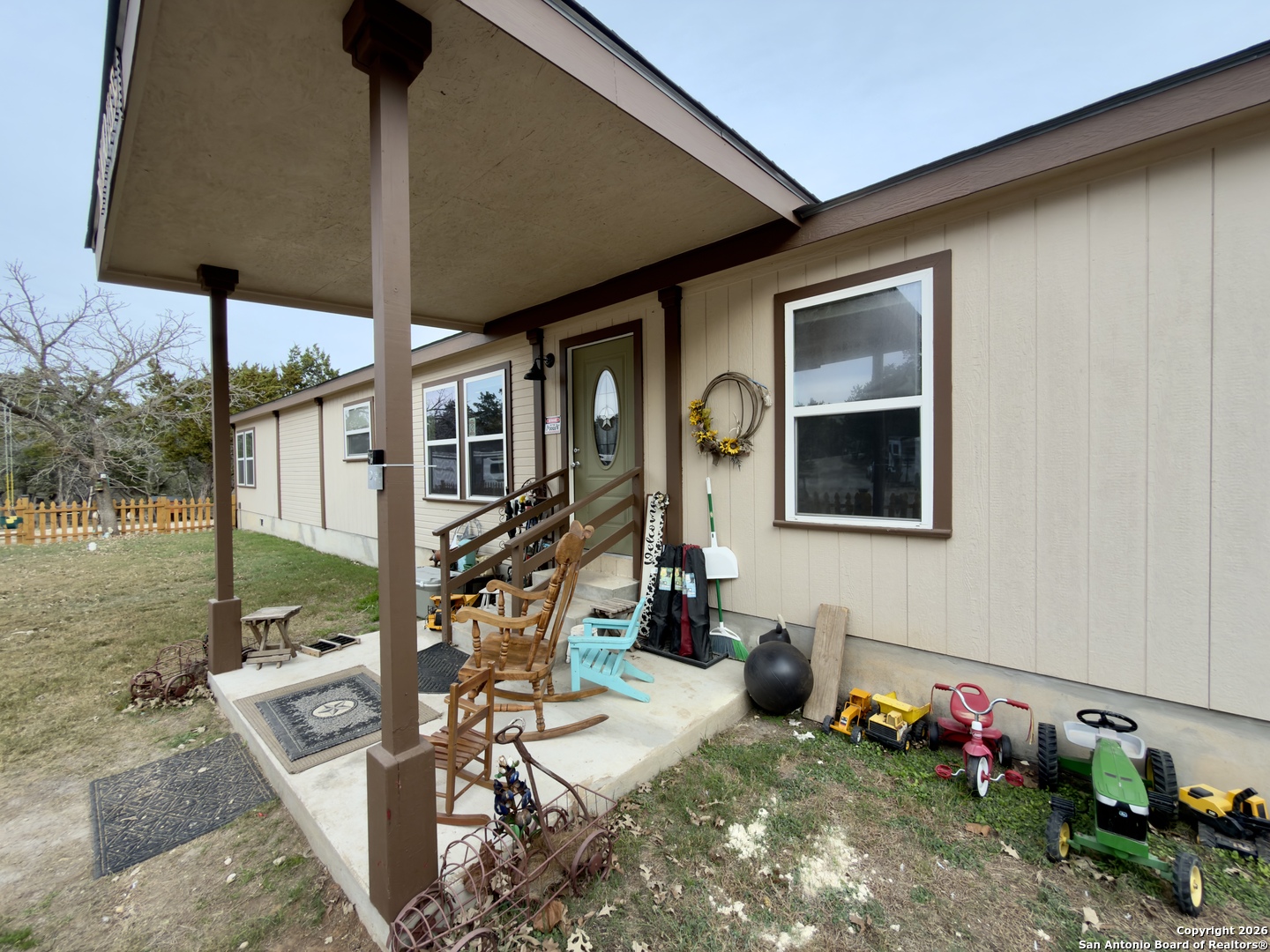 946 Frontier Lane Bandera, TX 78003 - Photo 10 of 45