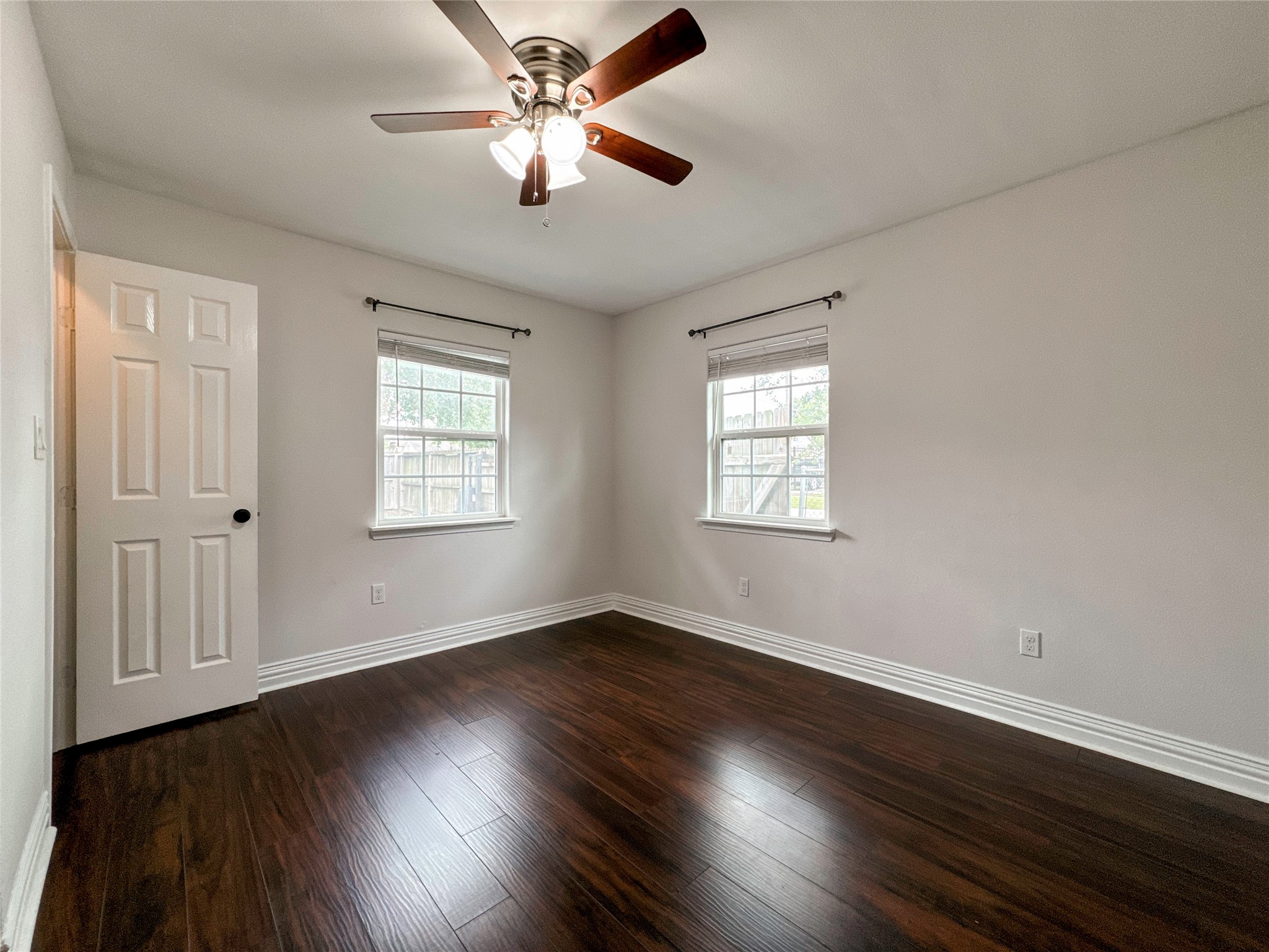 2902 Elser Street Houston, TX 77009 - Photo 14 of 28