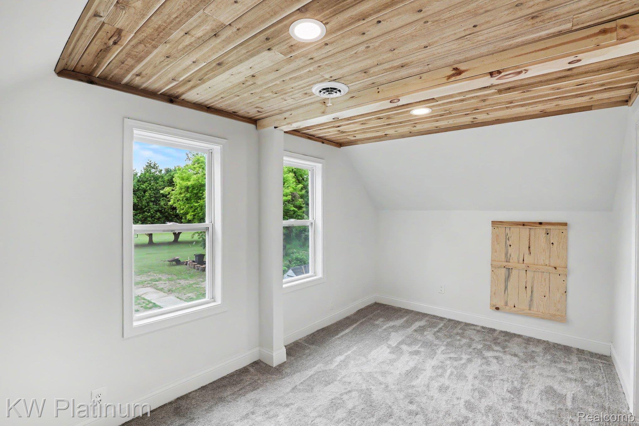 5103 Forester Road Carsonville, MI 48419 - Photo 19 of 28 019_file_3344.jpg