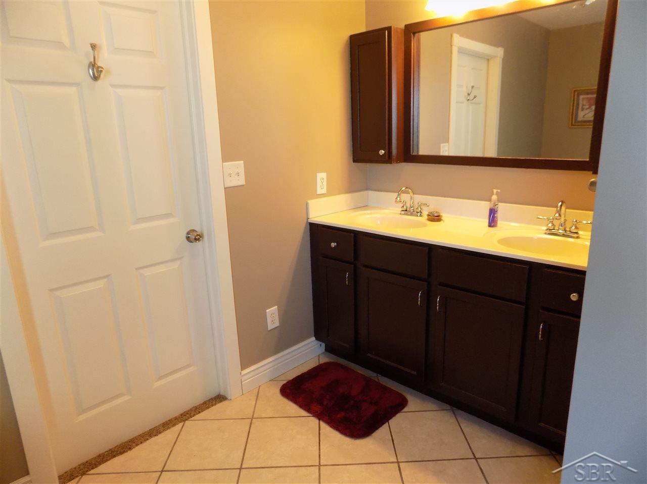 8261 West Gilford Road Reese, MI 48757 - Photo 9 of 15 31390333-8.JPG