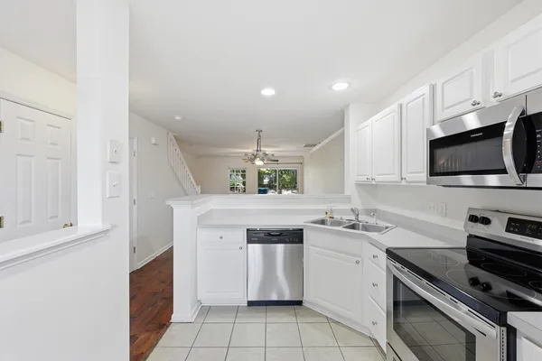 $214,900 | 121 Hornby Circle, Goose Creek, SC 29445