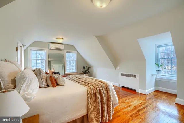 $515,000 | 5000 Greenleaf Road, Baltimore, MD 21210