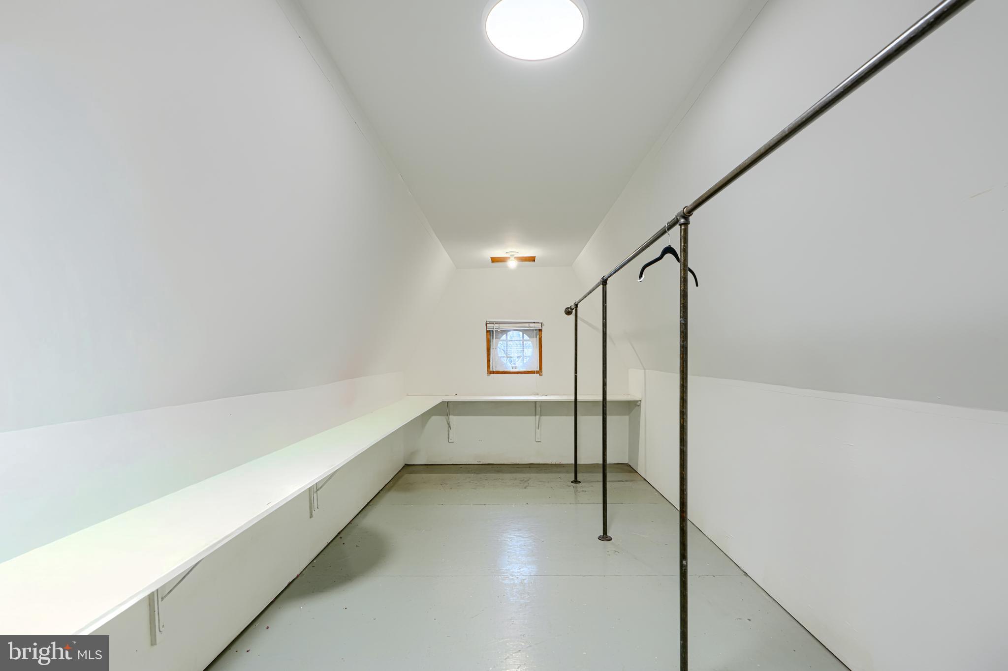 5000 Greenleaf Road Baltimore, MD 21210 - Photo 35 of 45 a view of entryway