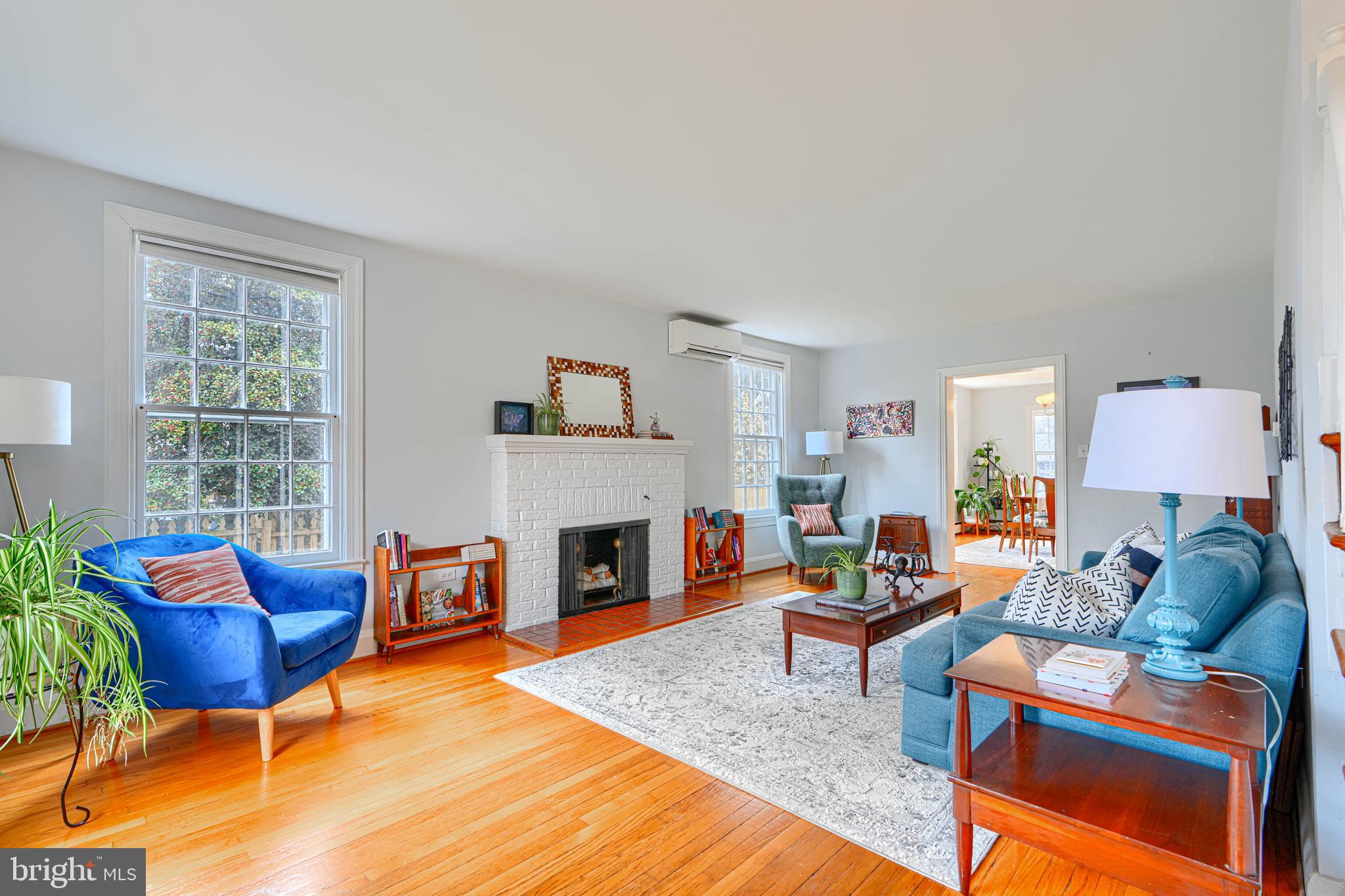 5000 Greenleaf Road Baltimore, MD 21210 - Photo 8 of 45 a living room with furniture fireplace and a table