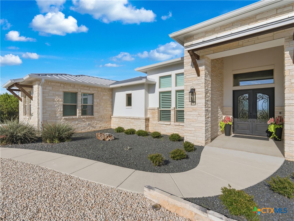 5857 Verden Ridge New Braunfels, TX 78132 - Photo 3 of 44