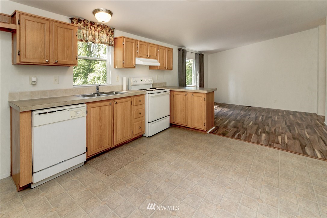 12703 Military Road South Burien, WA 98168 - Photo 12 of 22 Gallery Image 12
