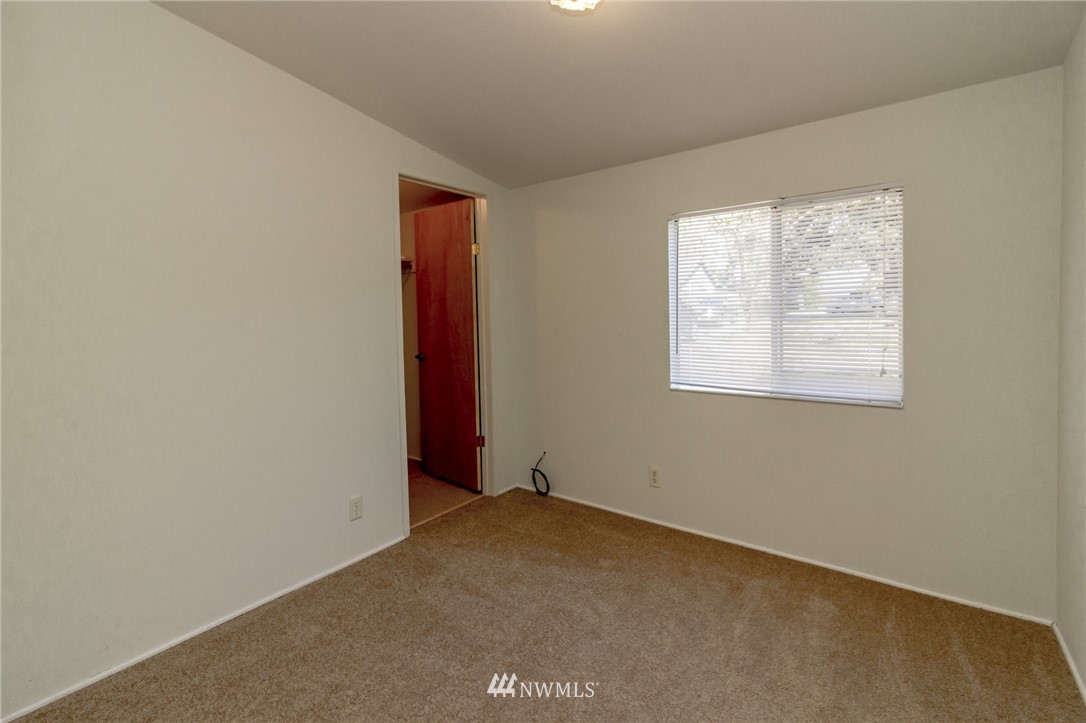 12703 Military Road South Burien, WA 98168 - Photo 16 of 22 Gallery Image 16