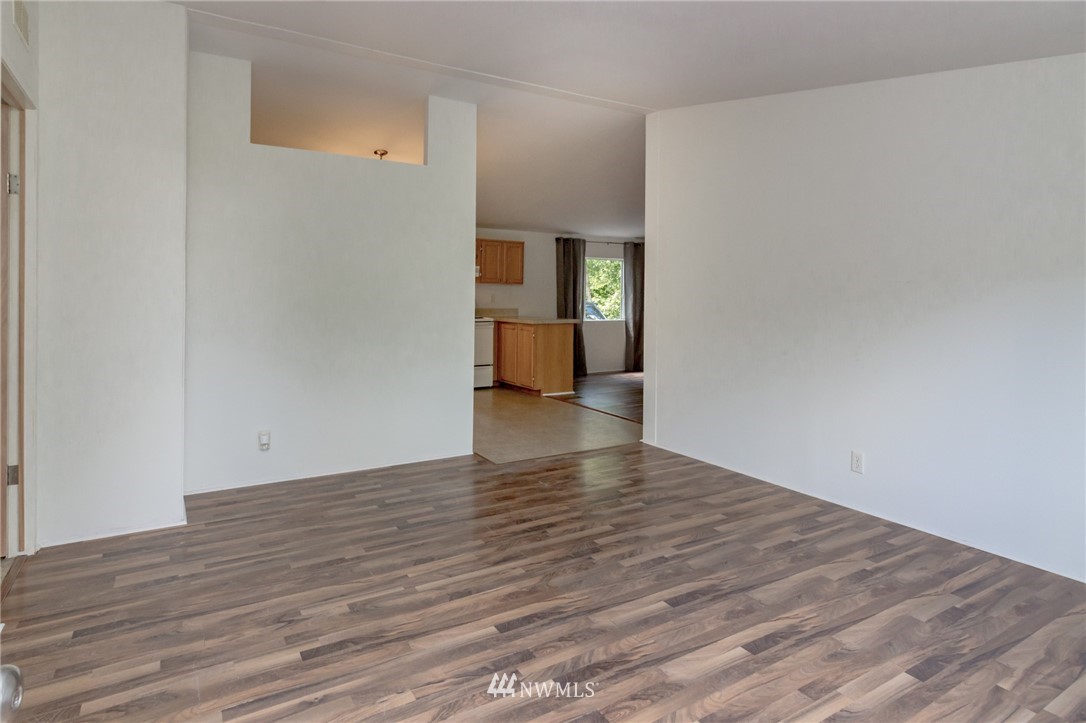 12703 Military Road South Burien, WA 98168 - Photo 4 of 22 Gallery Image 4