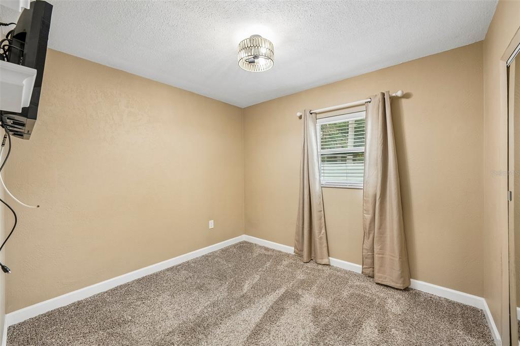 9725 48th Place North St. Petersburg, FL 33708 - Photo 34 of 51