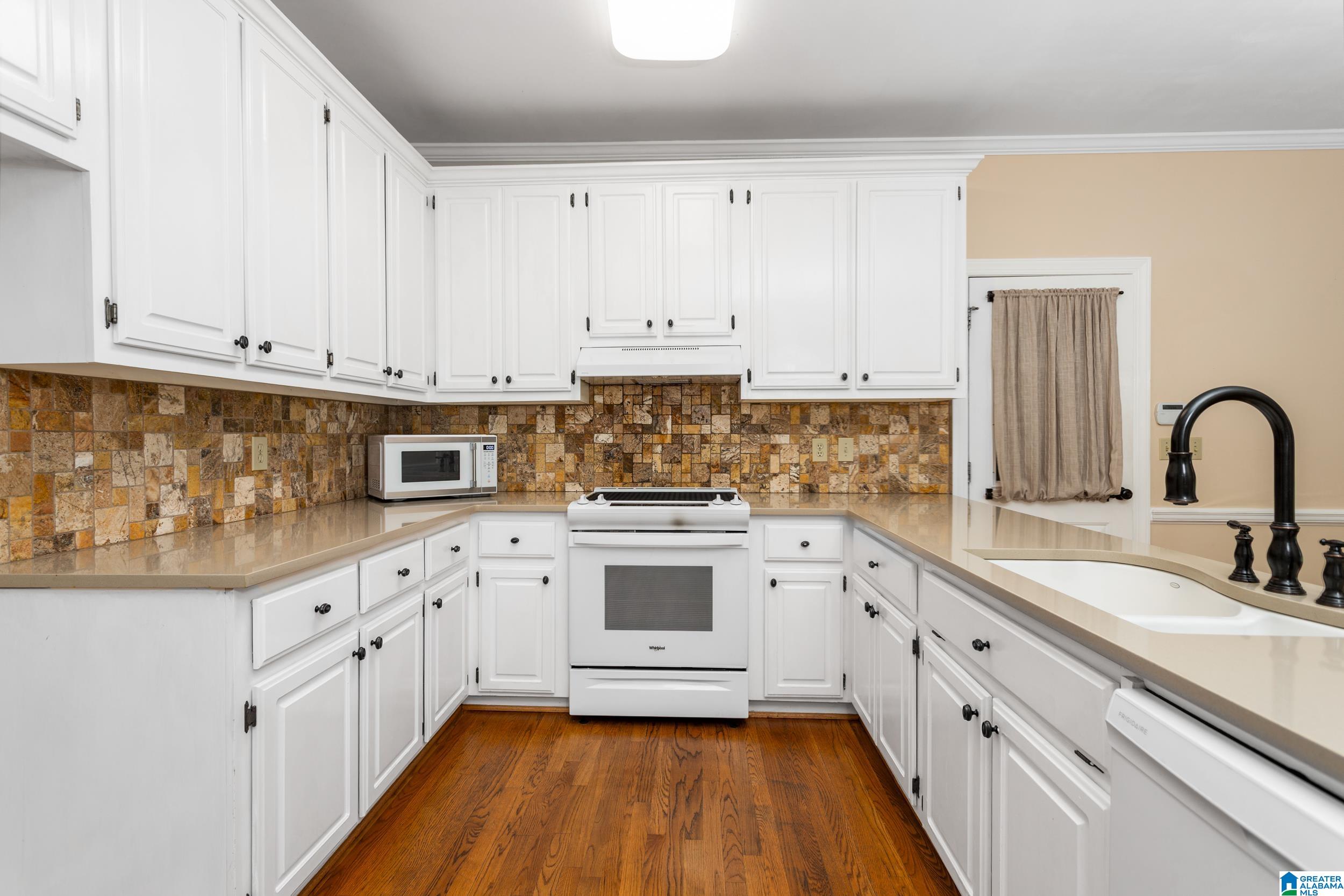 19 Timber Trace Anniston, AL 36207 - Photo 5 of 38