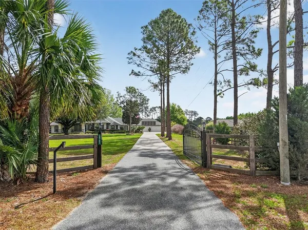 $1,275,000 | 19703 Twin Ponds Road, Umatilla, FL 32784