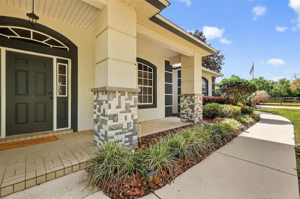 $1,275,000 | 19703 Twin Ponds Road, Umatilla, FL 32784