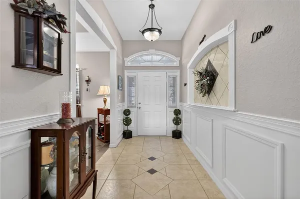 $1,275,000 | 19703 Twin Ponds Road, Umatilla, FL 32784