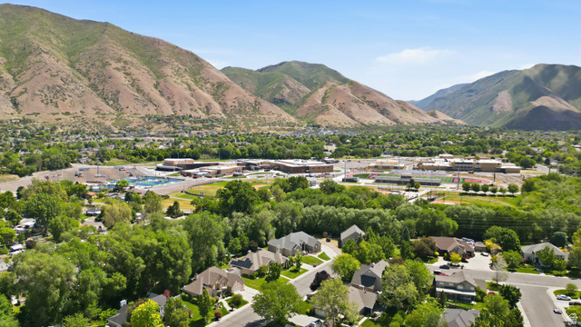 883 East 700 South Springville, UT 84663 - Photo 54 of 59 Expansive mountain backdrop with established residential areas