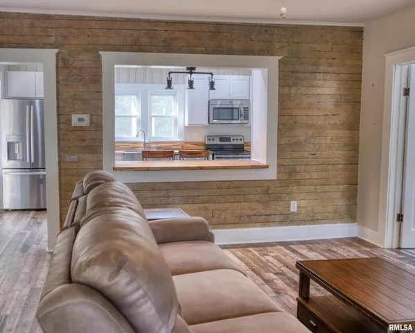 $289,000 | 6873 Old 13 Highway, Carbondale, IL 62901