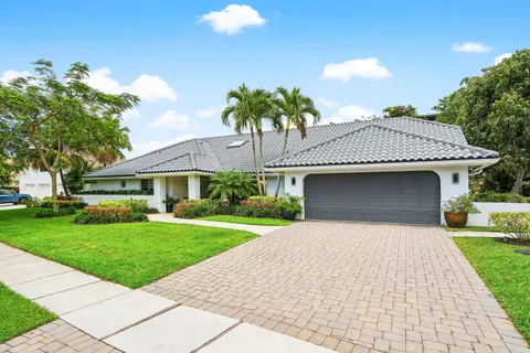 $2,300,000 | 3030 Canterbury Drive, Boca Raton, FL 33434