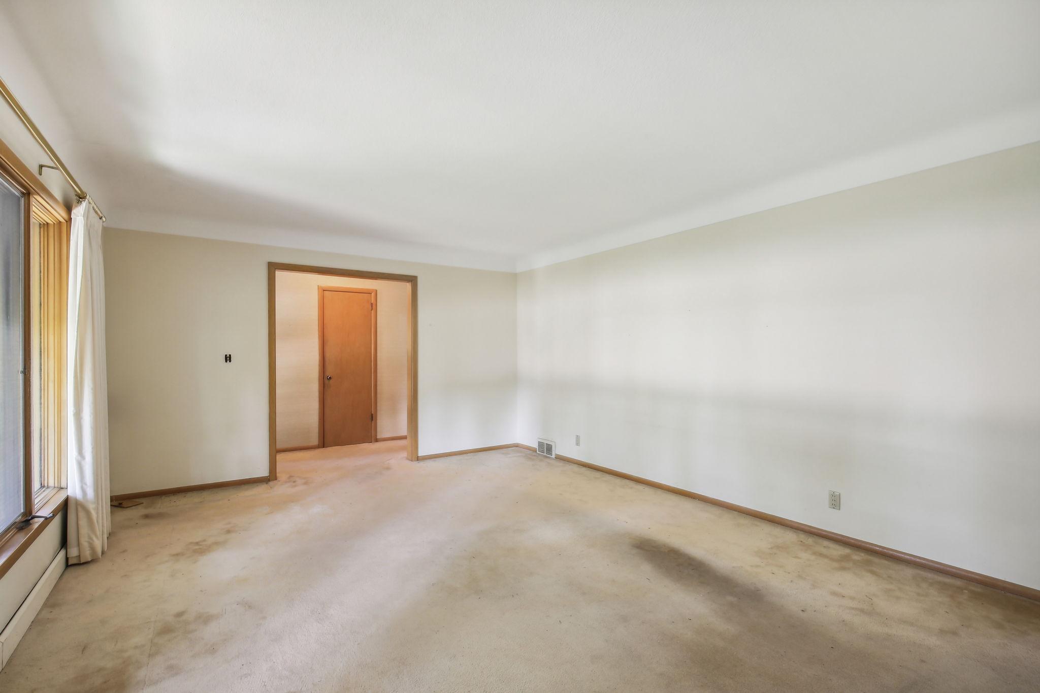 4232 Lake Road Robbinsdale, MN 55422 - Photo 6 of 26