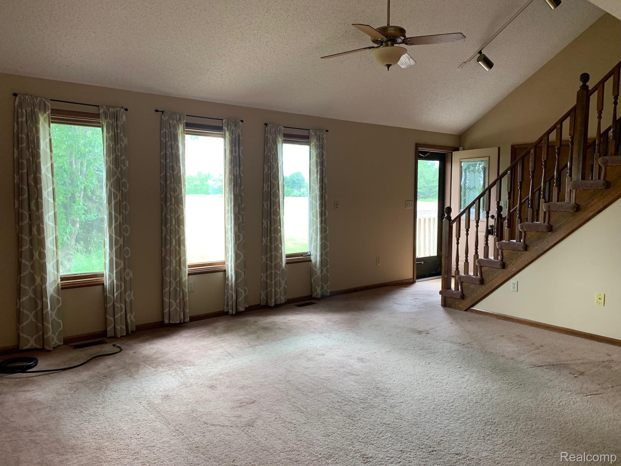 1395 Hadley Road Lapeer, MI 48446 - Photo 12 of 45 IMG_7953.jpg