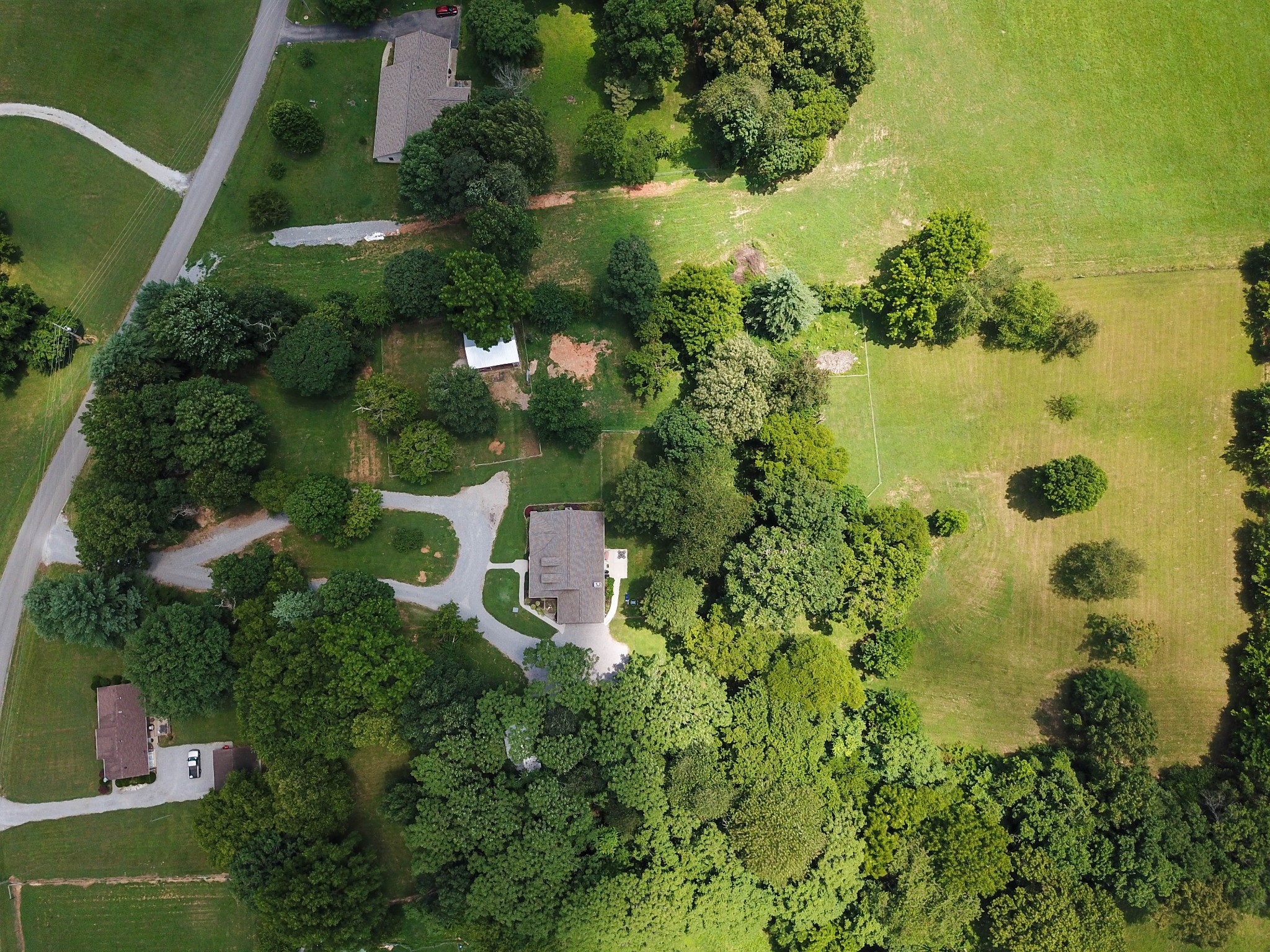 4956 Minnis Road Springfield, TN 37172 - Photo 8 of 32 an aerial view of a house with a yard