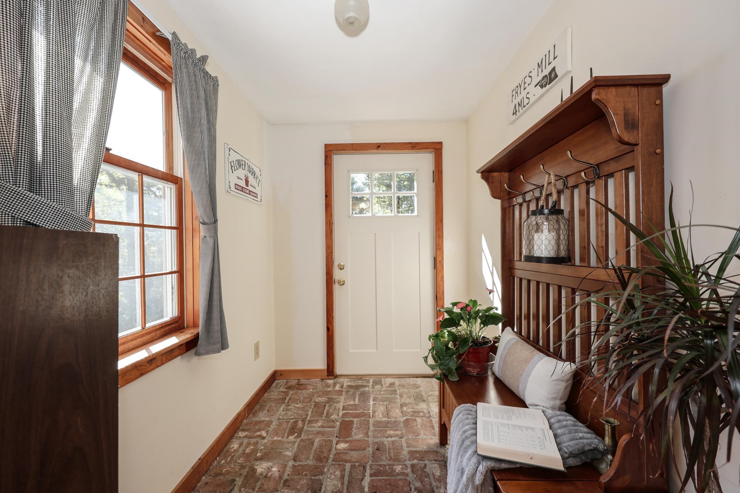 127 Old Revolutionary Road Temple, NH 03084 - Photo 11 of 36