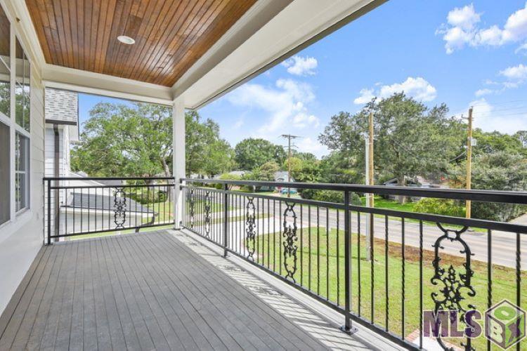 4021 Hyacinth Avenue Baton Rouge, LA 70808 - Photo 2 of 20