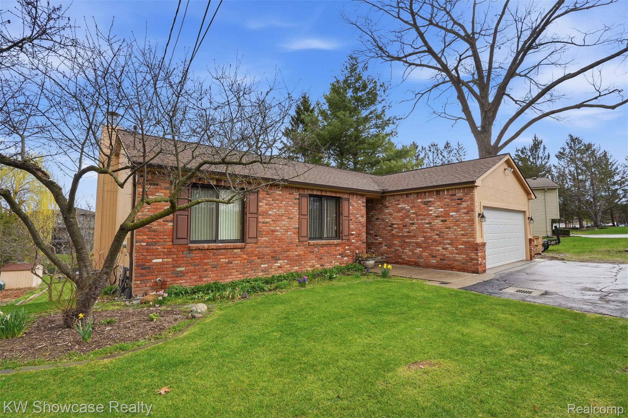3330 Benstein Road Commerce Township, MI 48382 - Photo 27 of 40 3330 Benstein Road