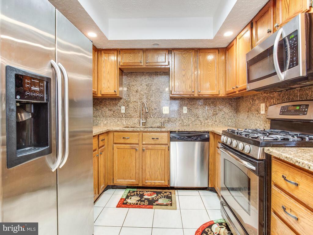 1362 Travis View Court Gaithersburg, MD 20879 - Photo 14 of 40