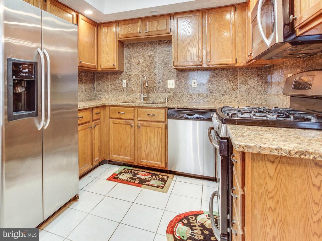 1362 Travis View Court Gaithersburg, MD 20879 - Photo 15 of 40