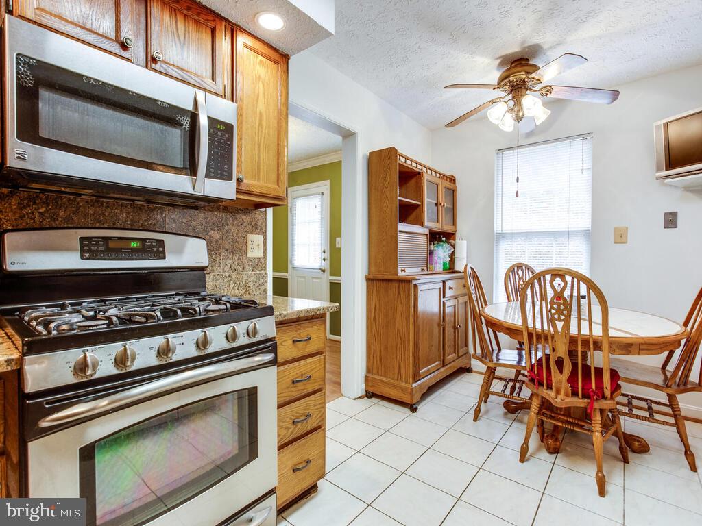 1362 Travis View Court Gaithersburg, MD 20879 - Photo 17 of 40