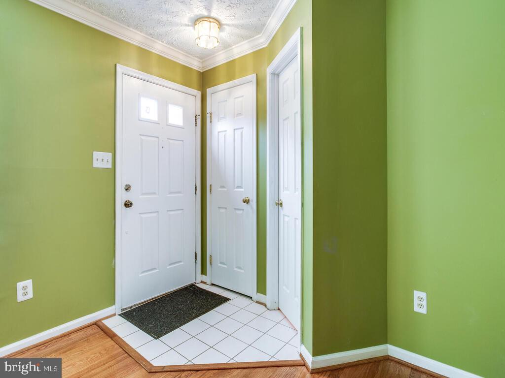 1362 Travis View Court Gaithersburg, MD 20879 - Photo 6 of 40