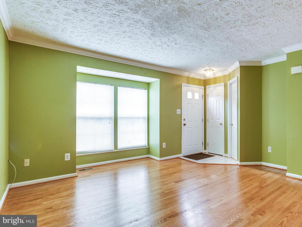 1362 Travis View Court Gaithersburg, MD 20879 - Photo 9 of 40