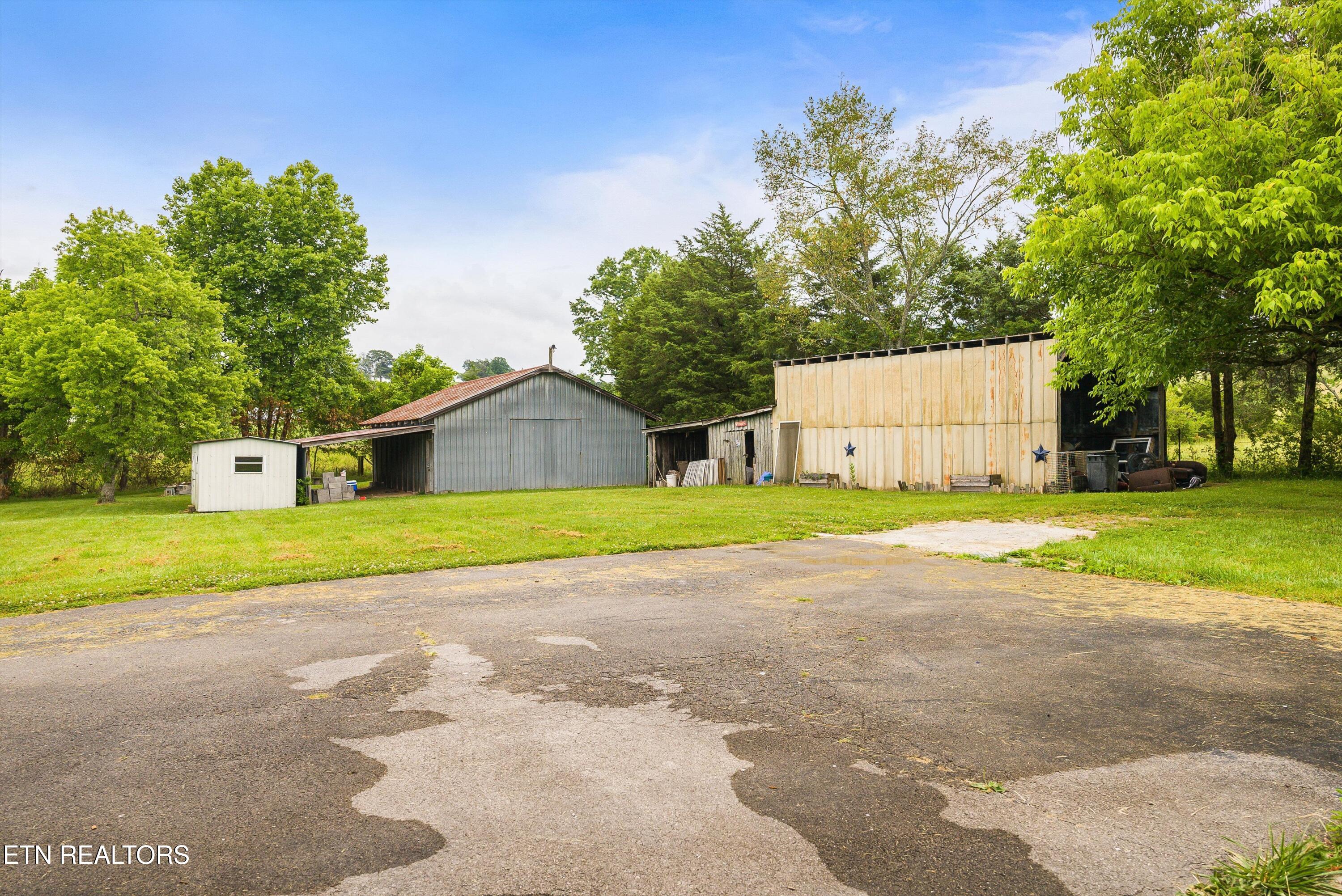 120 Bolinger Road Speedwell, TN 37870 - Photo 40 of 58 42-120BolingerRd-42
