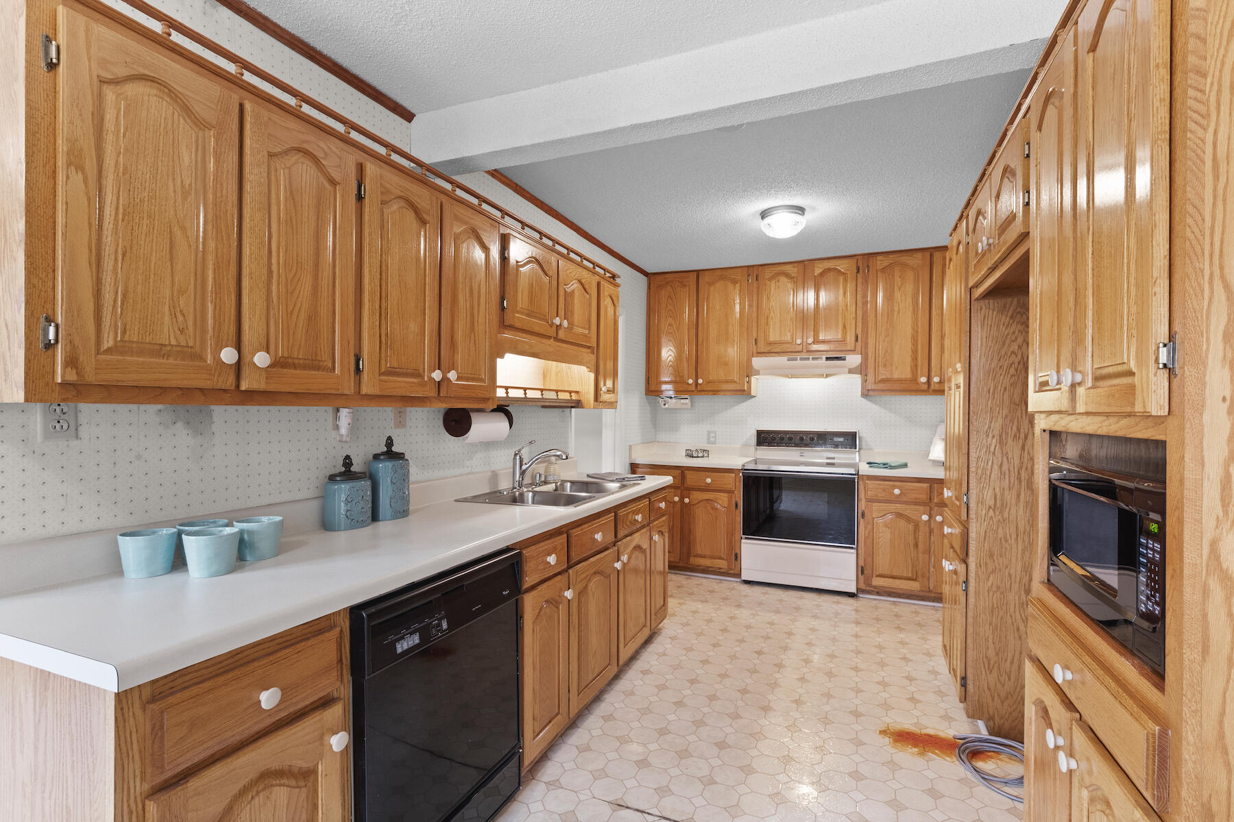 105 Cartwright Street Chattanooga, TN 37415 - Photo 10 of 33 Kitchen